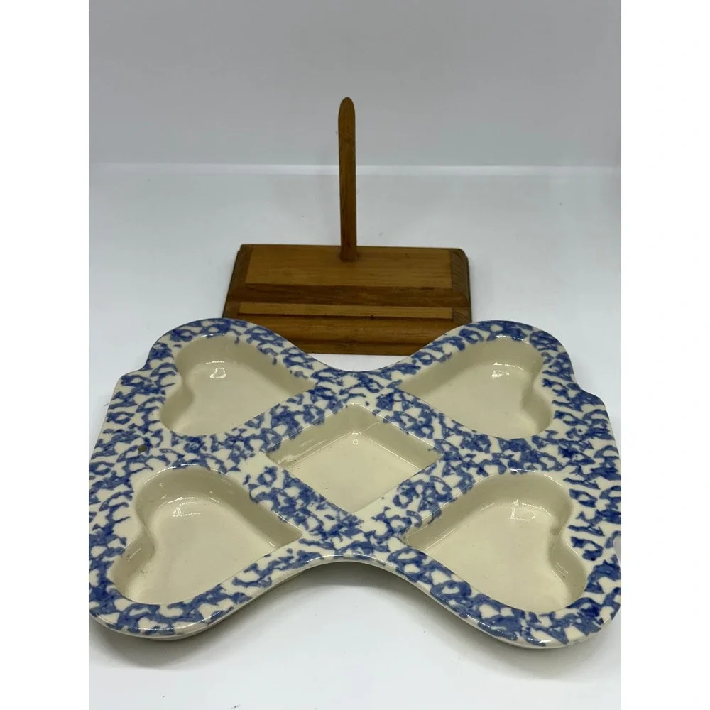VTG Friendship Pottery Roseville Ohio Heart Muffin Pan Blue White Spongeware